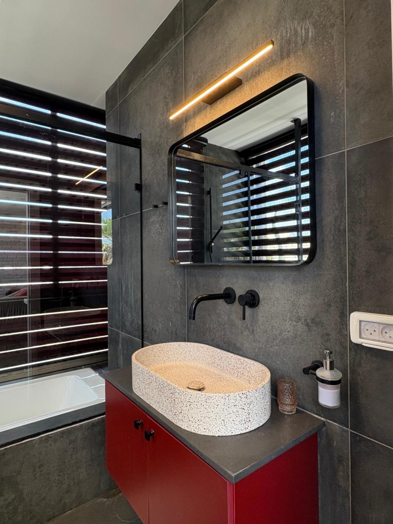 Urbanica Carmel- Apartments Хайфа Номер фото
