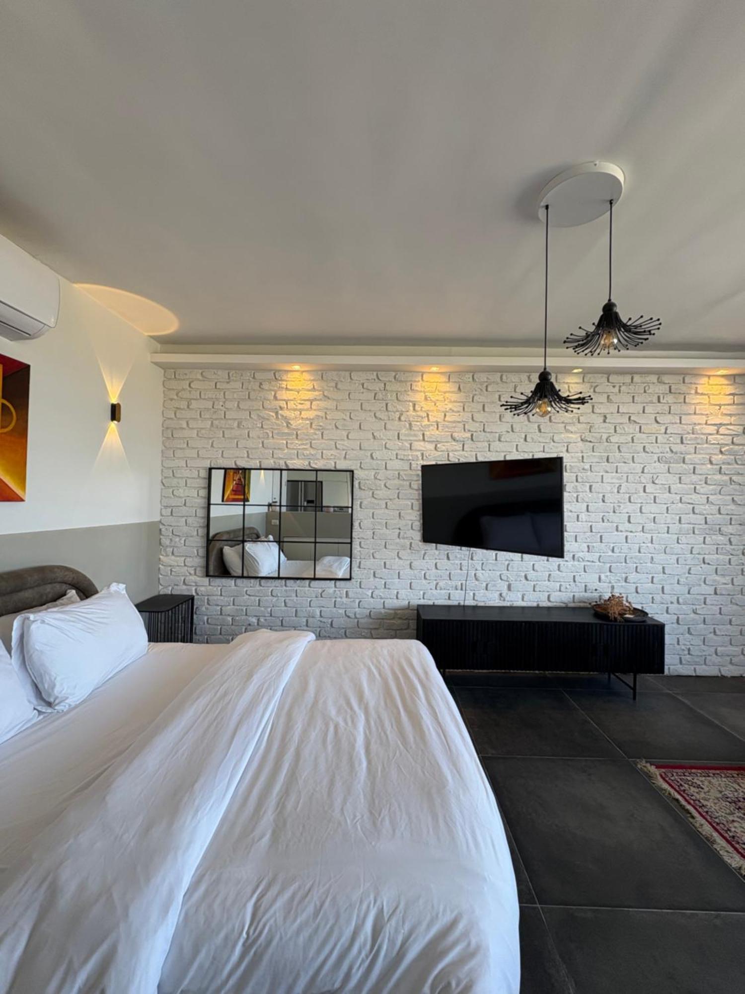 Urbanica Carmel- Apartments Хайфа Екстер'єр фото